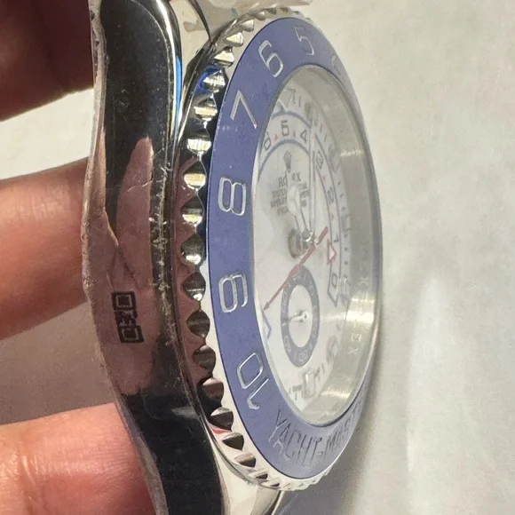 Watch - Picture 3 of 10